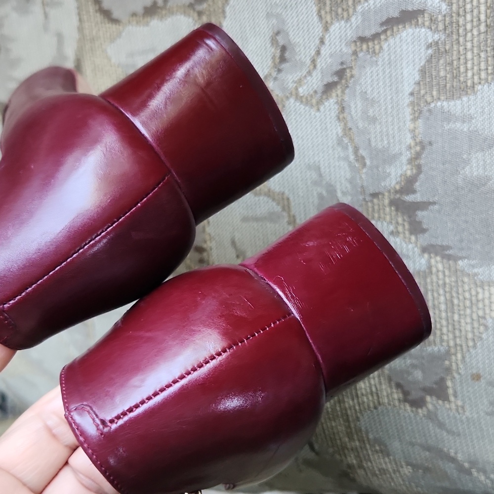 Burgendy Burch Elizabeth Pumps - Picture 8 of 12